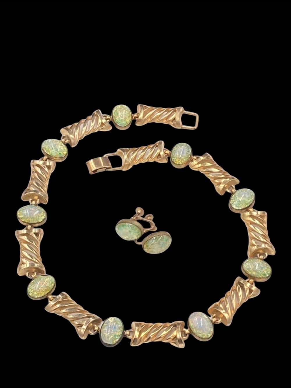 Mid Century Green Opal Glass Necklace Earrings Set